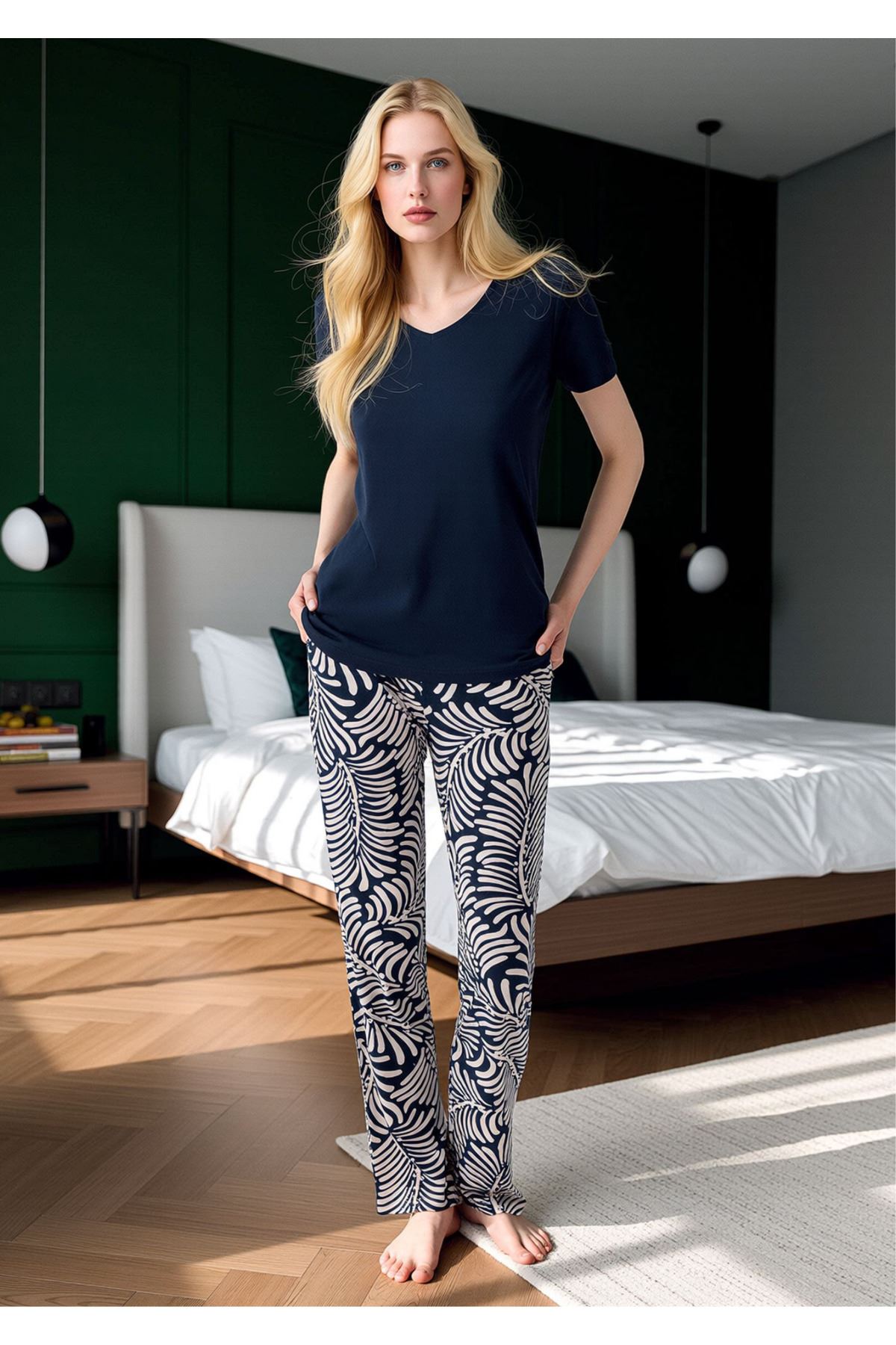 Kadın V Yaka Pijama Takımı - Yaprak Desenli Pamuklu Alt Üst Takım