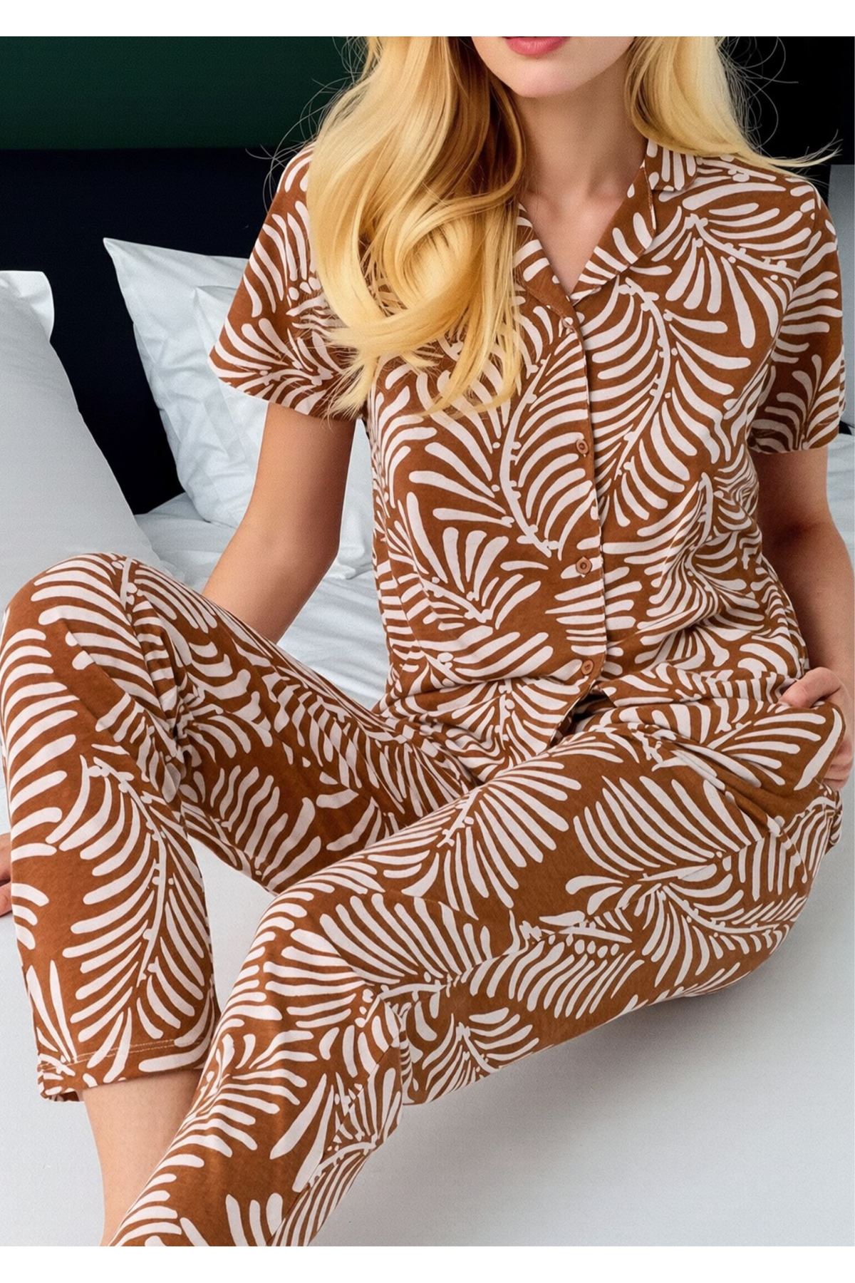 Kadın Yaprak Desenli Gömlek Yaka Pijama Takımı - Düğmeli Pamuklu Ev Giyim Seti