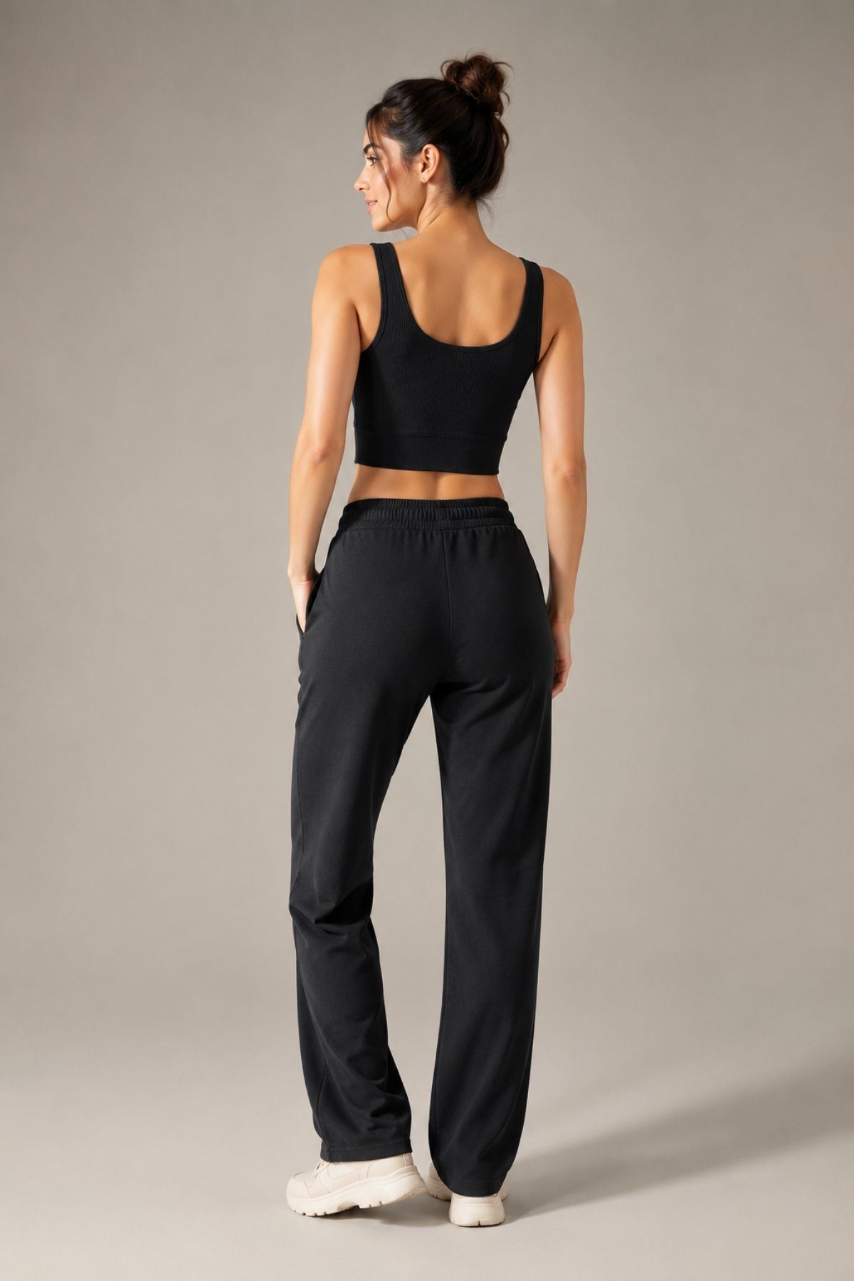 Kadın Kalın Askılı Toparlayıcı Pedli Fitilli Dalgıç Kaşkorse Spor Sütyeni Bralet Esnek Rahat Günlük Yoga Fitness Pilates Destekli Dikişsiz Görünüm Crop Top Örme Askılı Üst