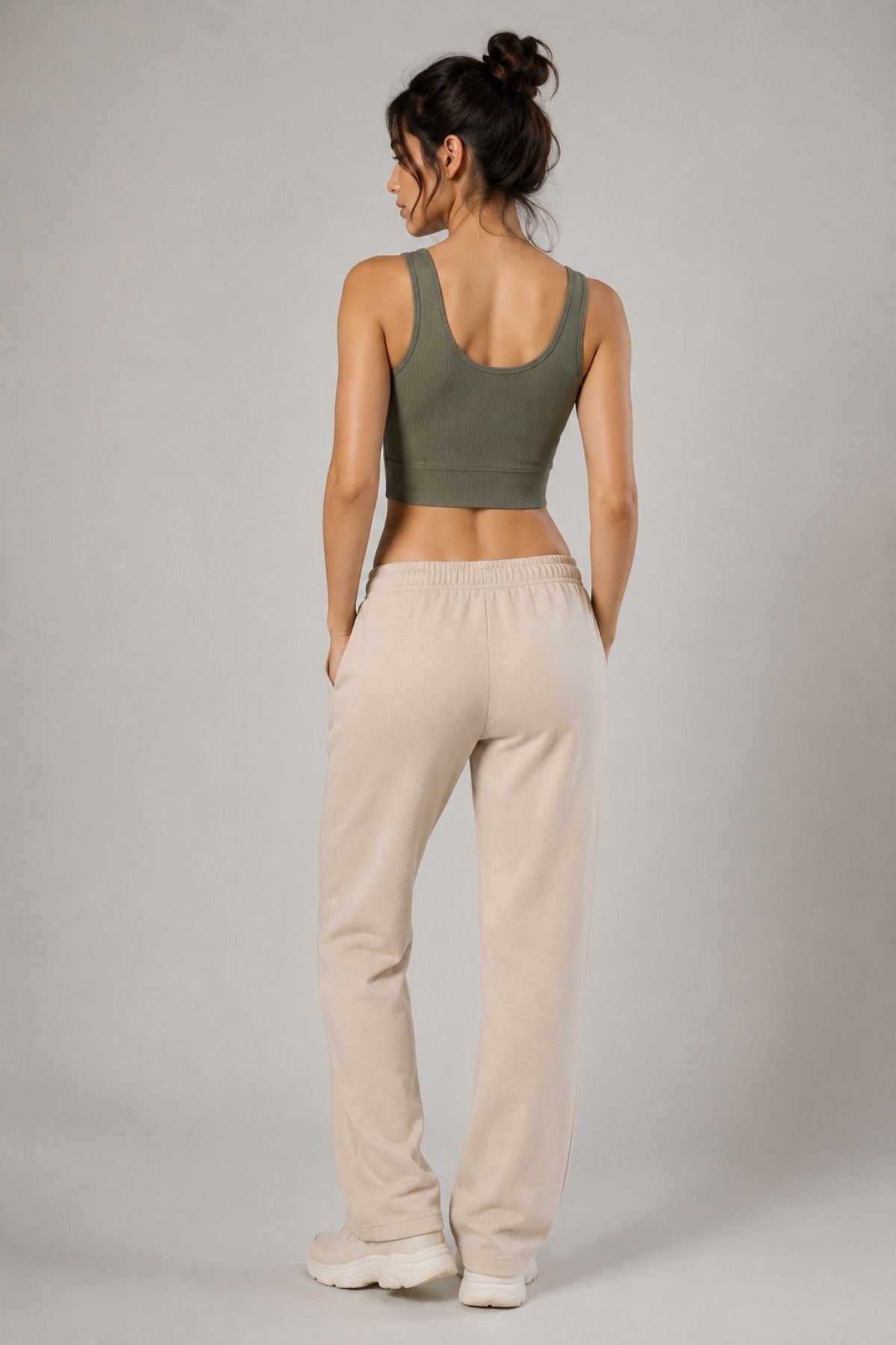 Kadın 3'lü Paket Kalın Askılı Toparlayıcı Pedli Fitilli Dalgıç Kaşkorse Spor Sütyeni Bralet Esnek Rahat Günlük Yoga Fitness Pilates Destekli Dikişsiz Görünüm Crop Top Askılı Spor Üst