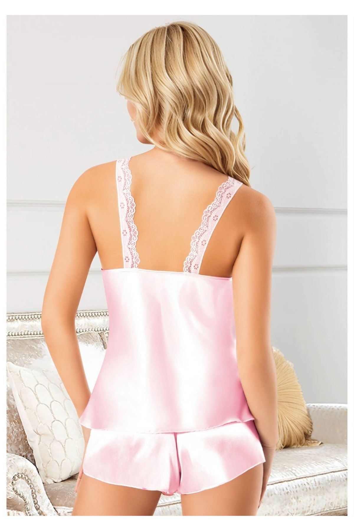Kadın Şeker Pembe Saten Şortlu Pijama Takımı Dantel Askılı Ev Giyimi