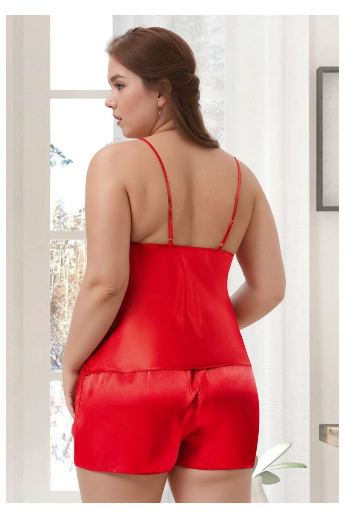 Kadın Büyük Beden Kırmızı Saten Şortlu Pijama Takımı Dantelli