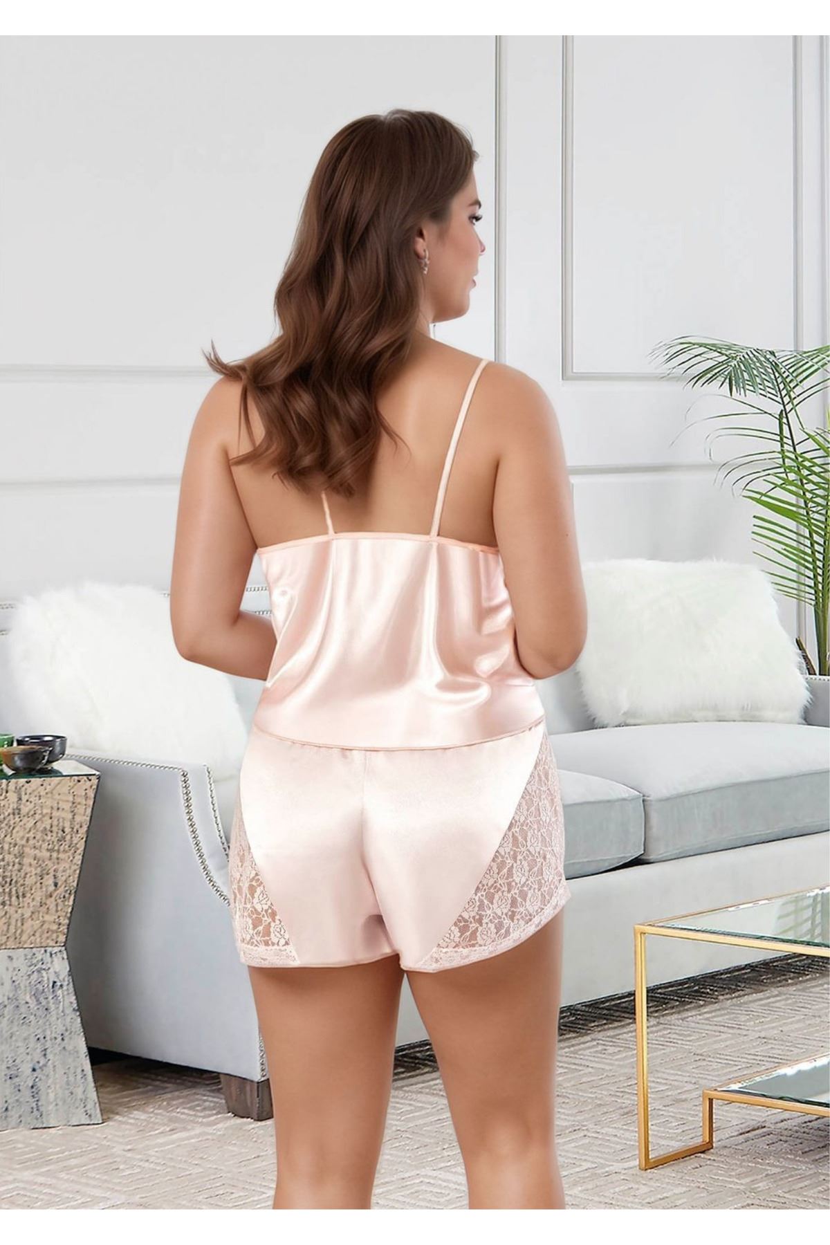 Kadın Büyük Beden Saten Şortlu Pijama Takımı Dantel Detaylı Somon