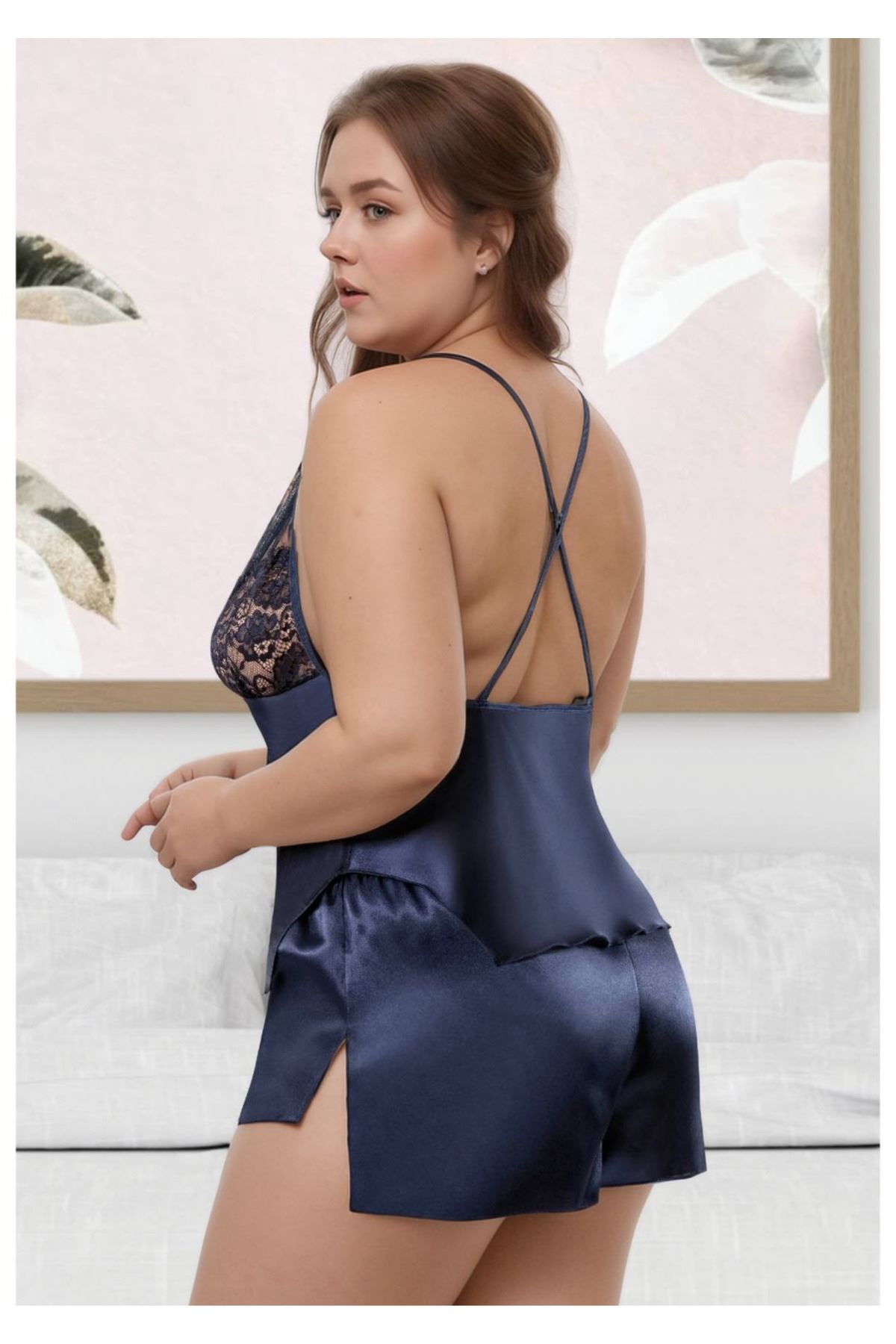 Kadın Büyük Beden Lacivert Saten Şortlu Pijama Takımı Tül
