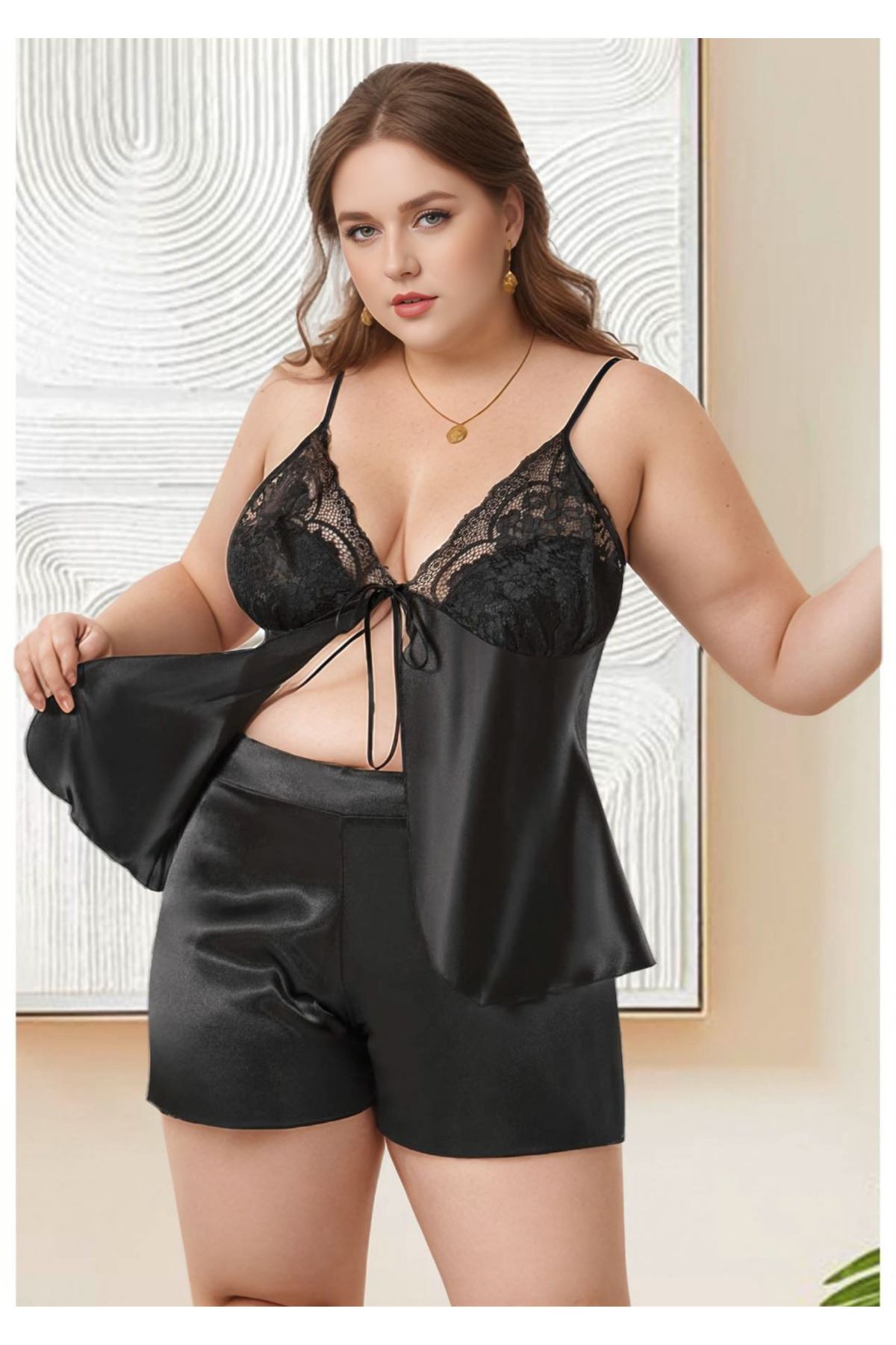 Kadın Büyük Beden Siyah Saten Şortlu Pijama Takımı Önü Açılabilir