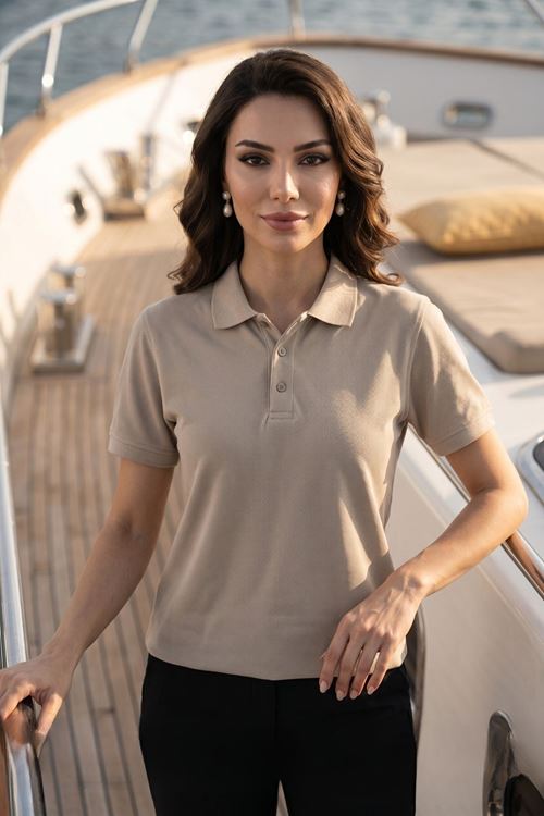 Kadın Polo Yaka Kısa Kollu Düğme Detaylı Şık Tasarım Basic Tişört